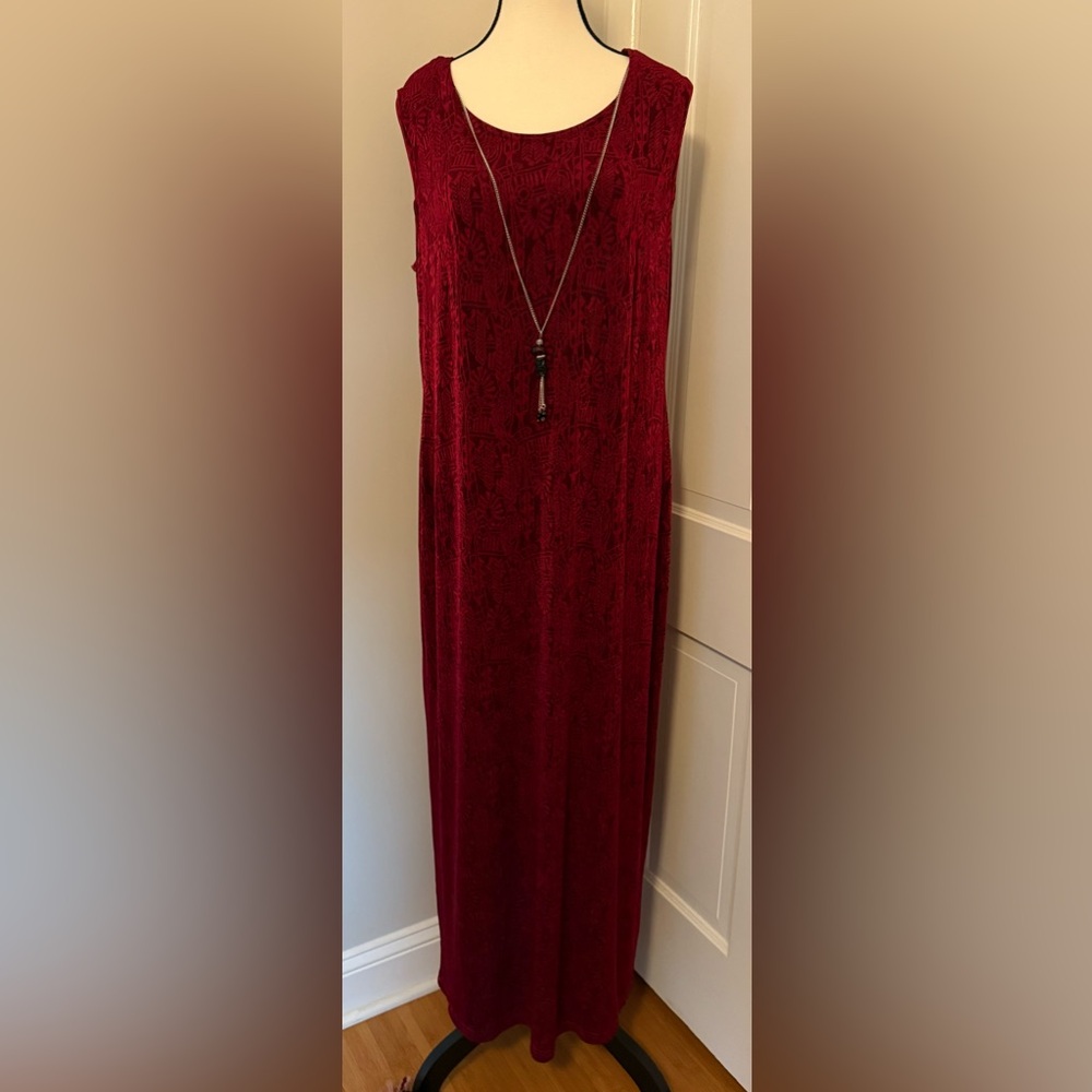 R&M Richards Red Sleeveless Dress with detachable necklace.